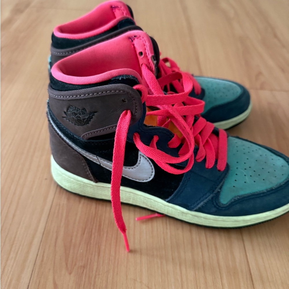 Air Jordan 1 Retro High Tokyo Bio Hack